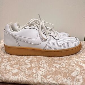 Nike White Leather Athletic Shoes with Gum Sole